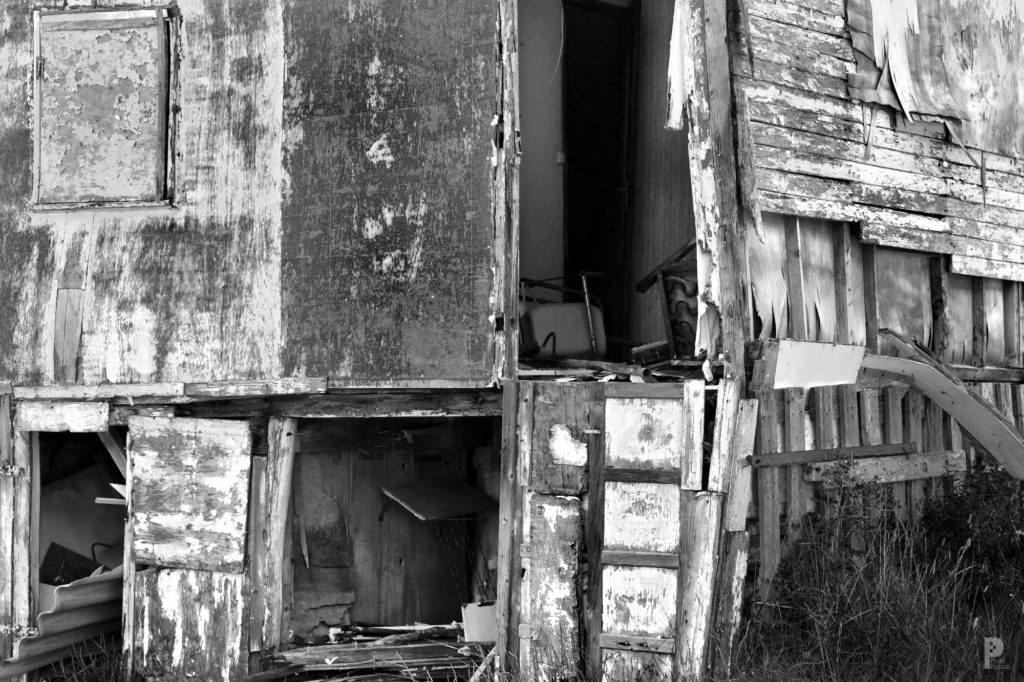 photographie noir blanc cabanes